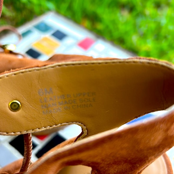 Rebecca Minkoff suede lace up open toe chunky wood column heels - Picture 6 of 7